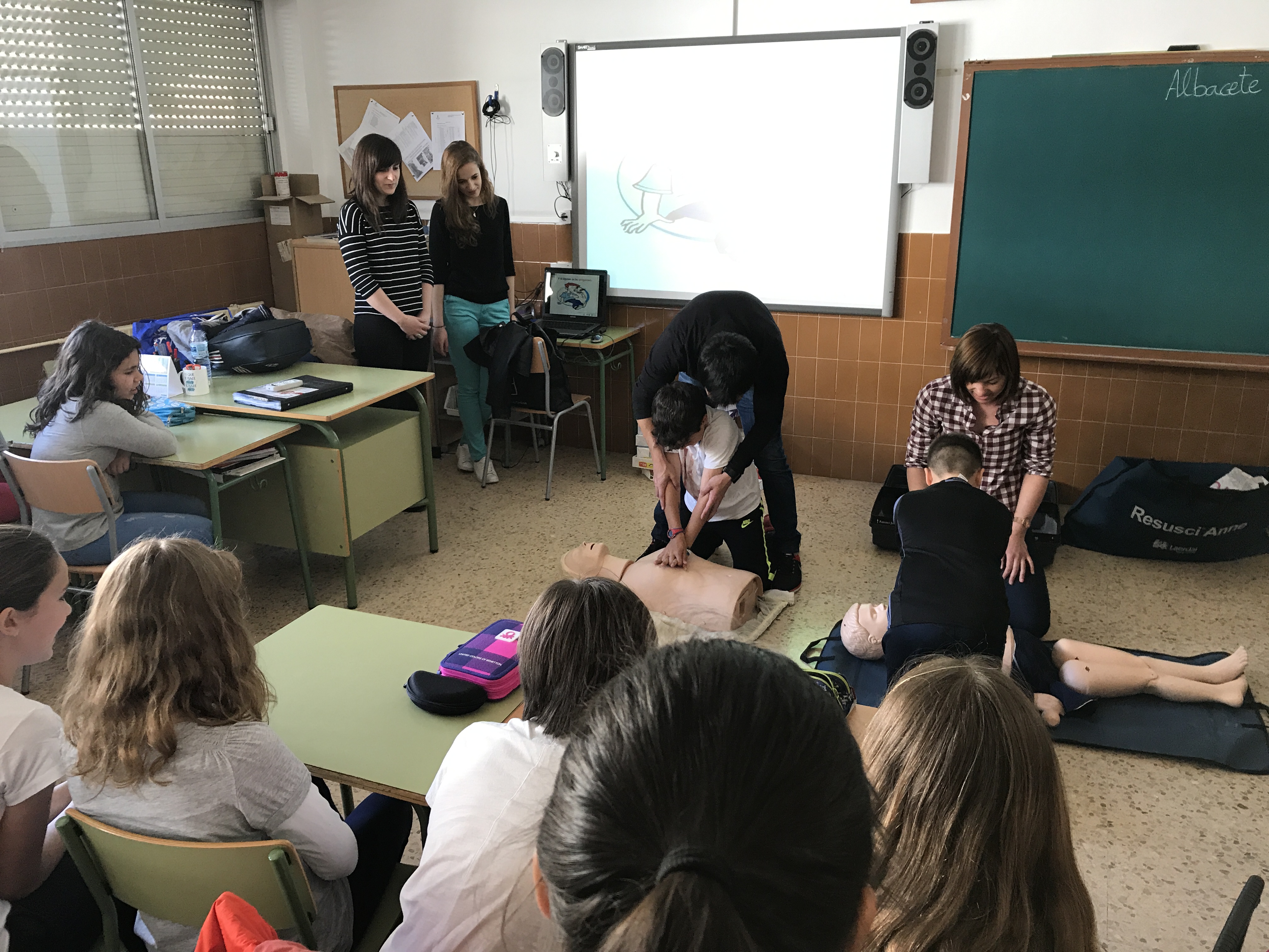 Tres Talleres Sobre Primeros Auxilios Primeras Actividades Del Programa Semana Saludable En En 0462