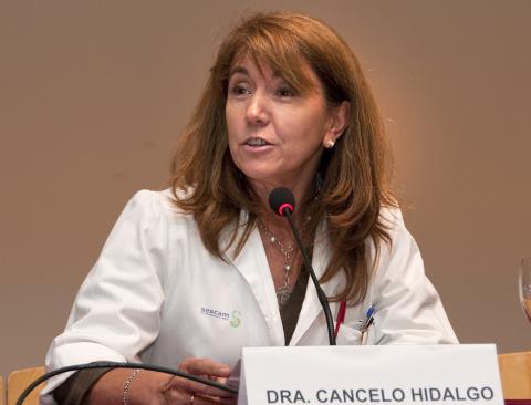 La doctora Cancelo afirma que las mujeres que padecen Esclerosis Múltiple y desean un embarazo pueden buscarlo