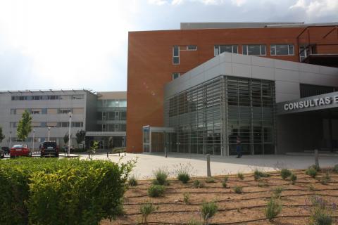 Fachada de Consultas Externas del Hospital Mancha Centro