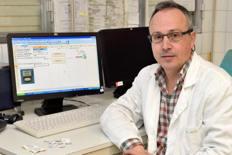  David García Marco, jefe del Servicio de Farmacia del Hospital Nacional de  Parapléjicos