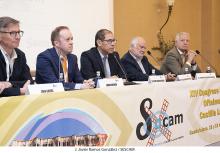 El Gobierno regional destaca la apuesta por la prevención y la detección precoz de la patología oftalmológica y el valor de los foros científicos para mejorar la atención a los pacientes